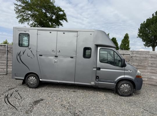 RENAULT THEAULT 5
