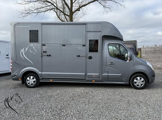 RENAULT ROELOFSEN 4XL
