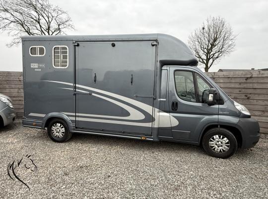 PEUGEOT EQUI-TREK
