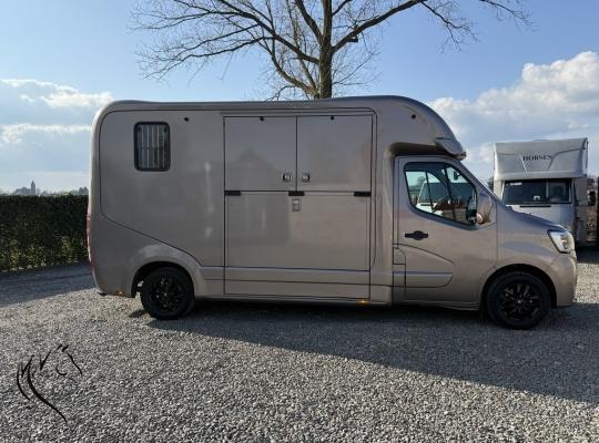 RENAULT KRISMAR 3XL

