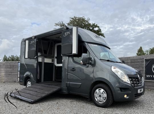 Renault Master PAARDENWAGEN
